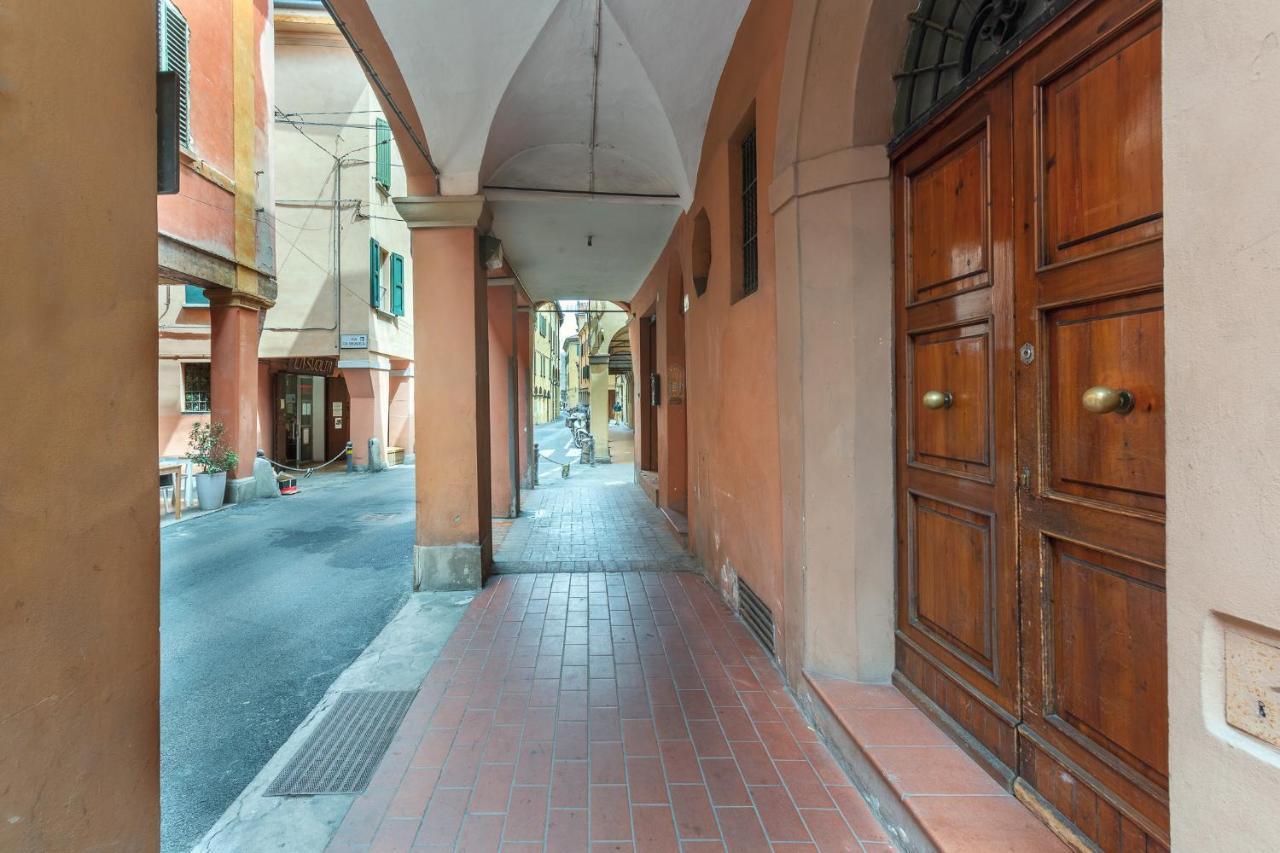 Bologna Modern Apartment Saragozza District Exterior photo